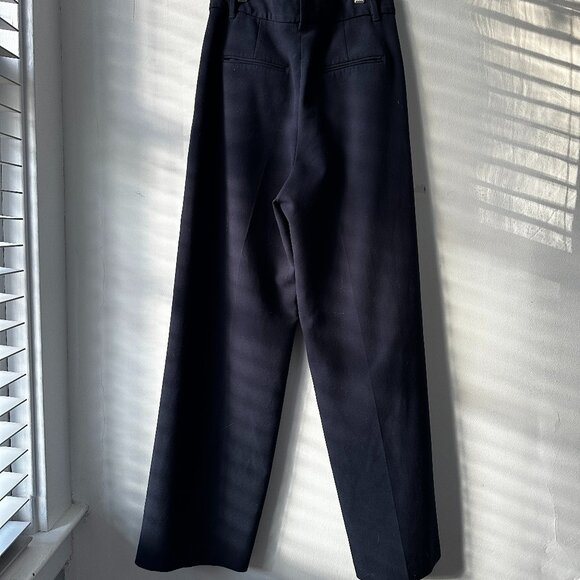 Aritzia The Effortless Pant (Re)ssential, Navy, Sz 10, New Without Tags - Picture 8 of 11